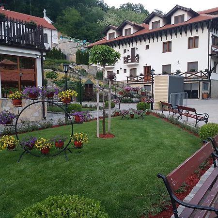 Appartamento Valja Mare Moma Golubac Esterno foto